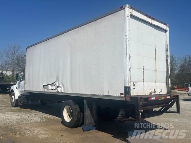 Ford F-650 Furgoonautod