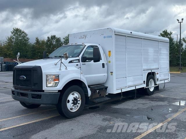 Ford F-650 Furgoonautod