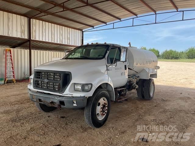 Ford F-650 Veepaagiga autod