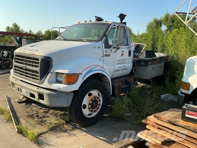 Ford F-650 Madelautod