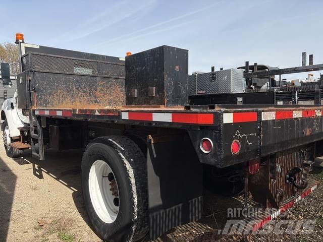 Ford F-750 Madelautod