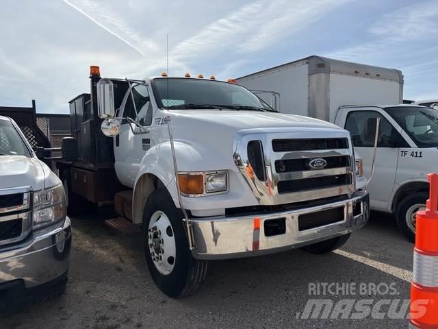 Ford F-750 Madelautod