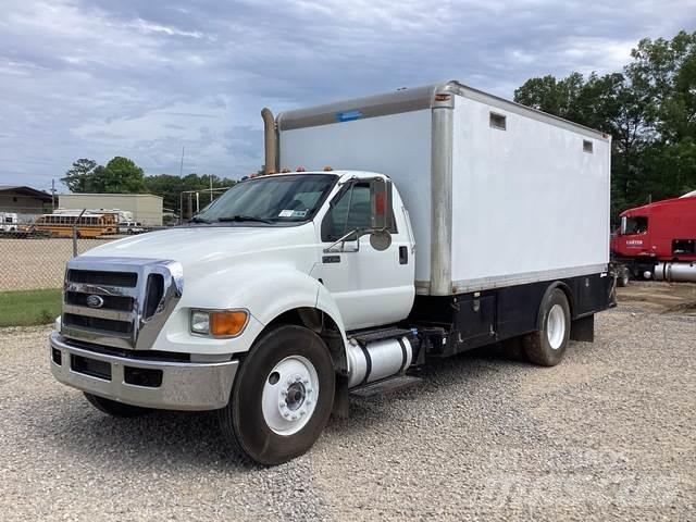 Ford F-750 Muu
