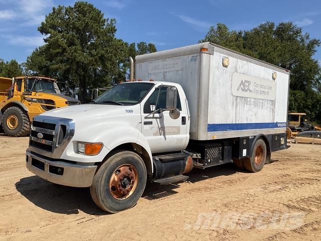 Ford F-750 Tsisternveokid