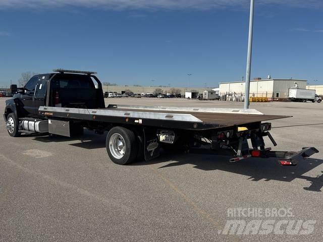 Ford F-750 Puksiirid