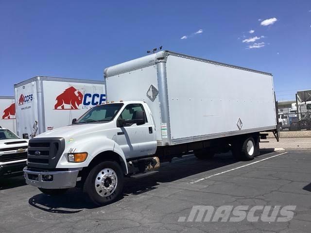 Ford F-750 Furgoonautod