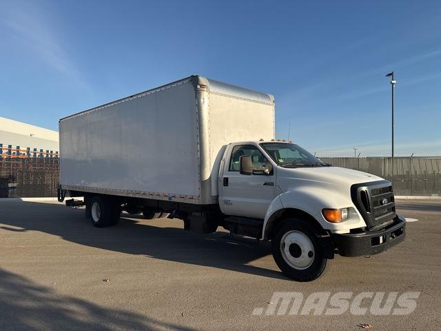Ford F-750 Furgoonautod