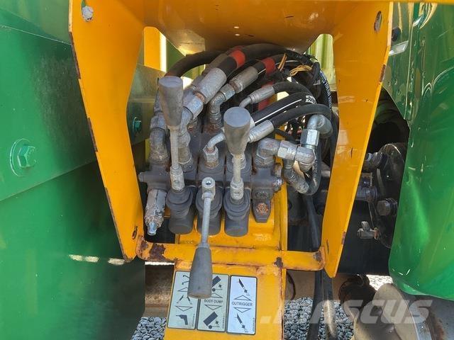 Ford F-750 Auto korvtõstukid