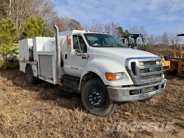 Ford F-750 Tsisternveokid