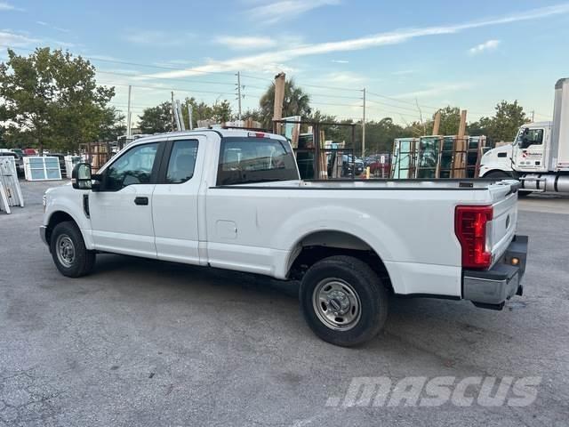 Ford F250 Muu