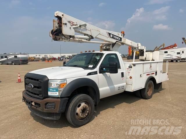 Ford F550 Auto korvtõstukid