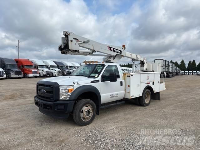 Ford F550 Auto korvtõstukid