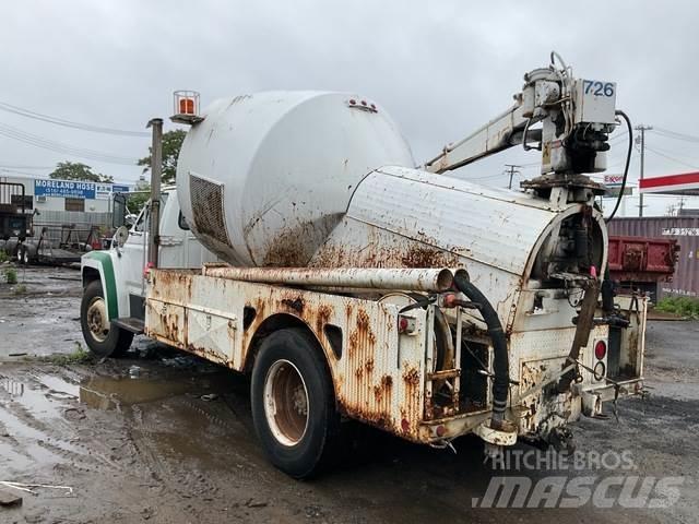 Ford F700 Muu