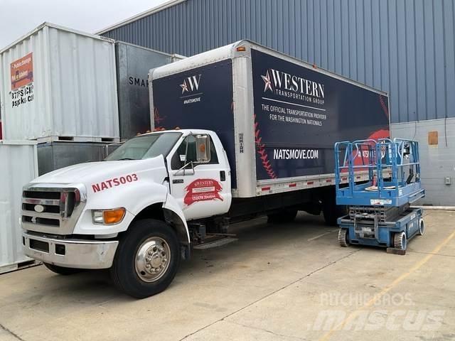 Ford F750 Furgoonautod