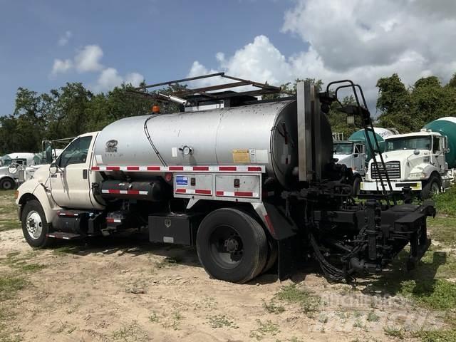 Ford F750 Betooniveokid