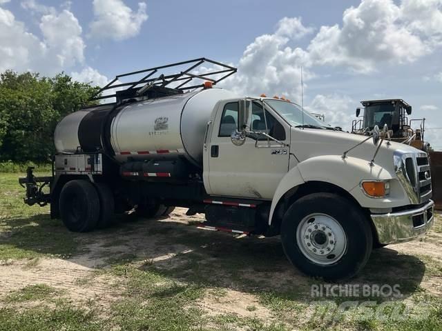 Ford F750 Betooniveokid