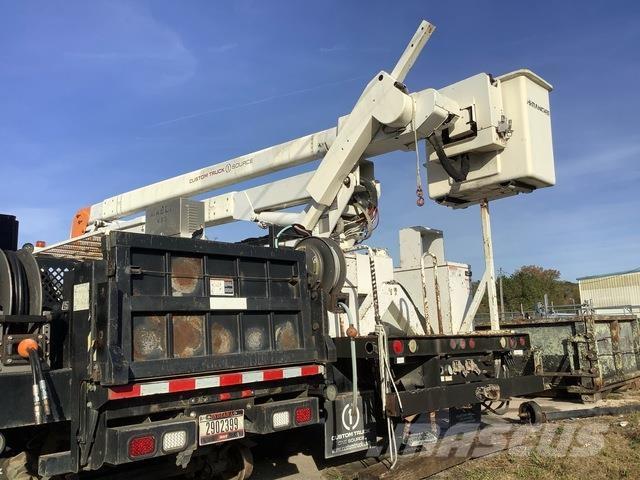 Ford F750 Auto korvtõstukid