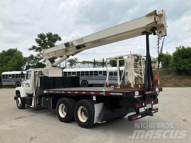 Ford L8000 Muud veokid