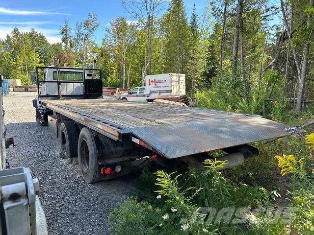 Ford L8000 Puksiirid