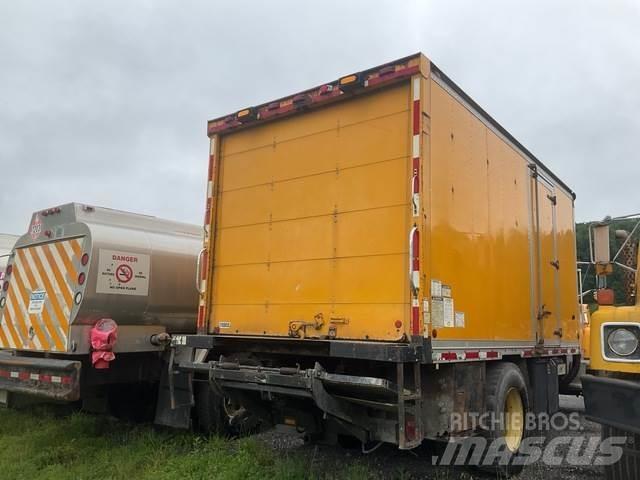 Ford L8000F Furgoonautod