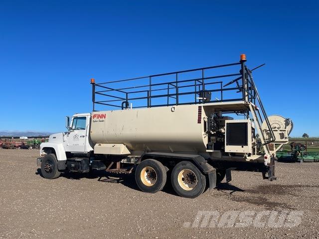 Ford L9000 Muud põllumajandusmasinad