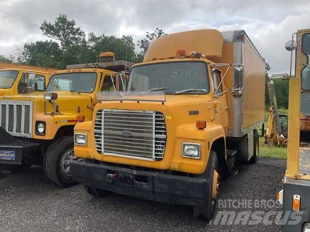 Ford LN8000 Furgoonautod