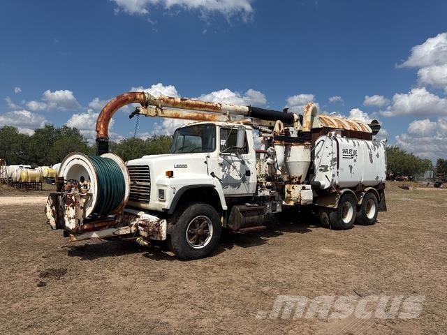 Ford LNT8000F Roomikekskavaatorid