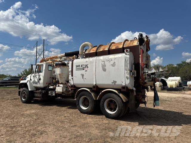 Ford LNT8000F Roomikekskavaatorid