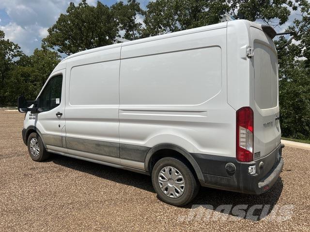 Ford Transit Kaubikud