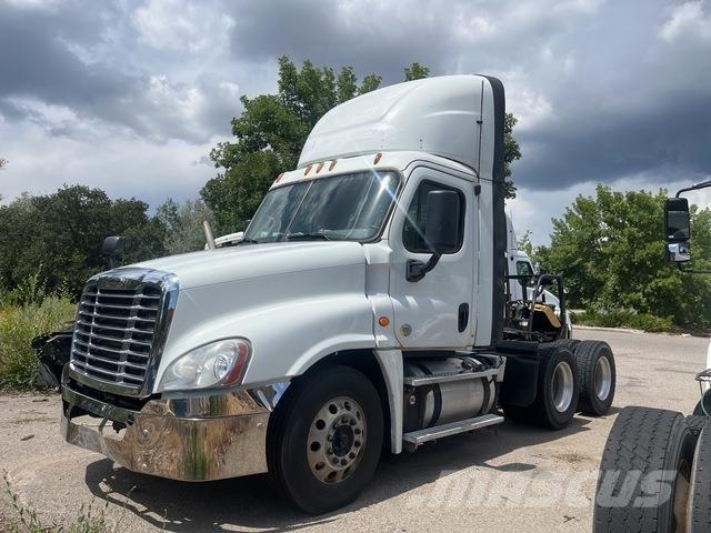 Freightliner  Sadulveokid