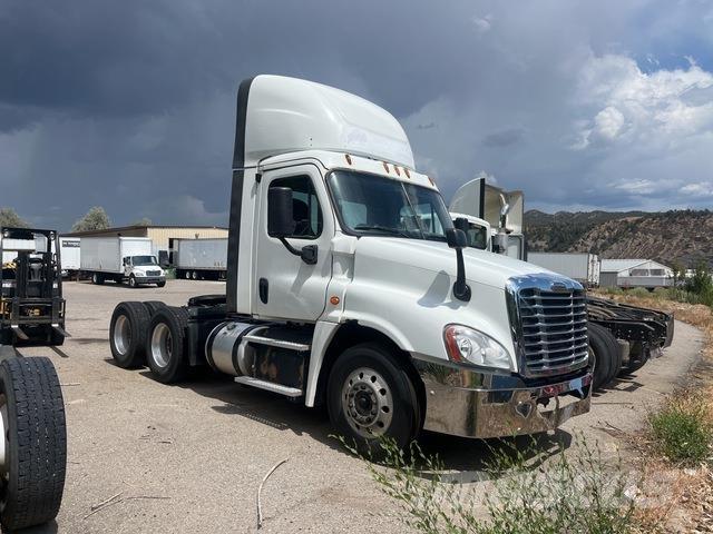 Freightliner  Sadulveokid