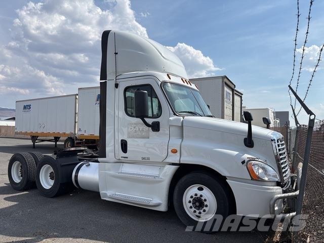 Freightliner  Sadulveokid