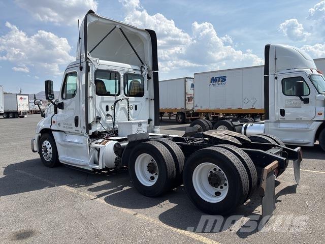Freightliner  Sadulveokid