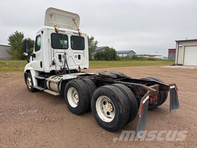 Freightliner  Sadulveokid