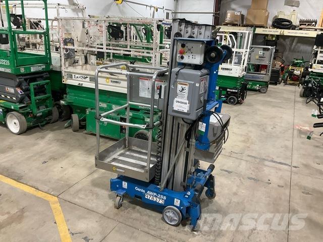 Genie AWP-25S Vertikaalsed mast tõstukid