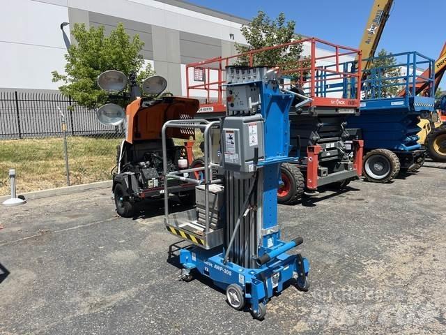 Genie AWP-30S Vertikaalsed mast tõstukid