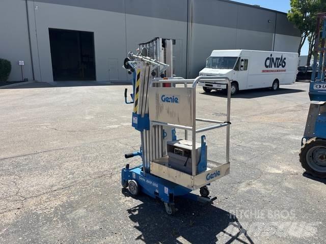 Genie AWP-30S Vertikaalsed mast tõstukid