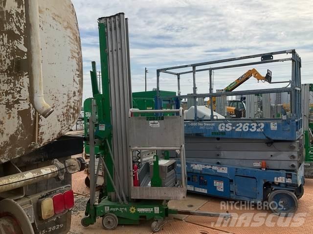 Genie AWP-36S Vertikaalsed mast tõstukid