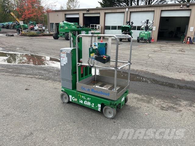 Genie GR-12 Vertikaalsed mast tõstukid