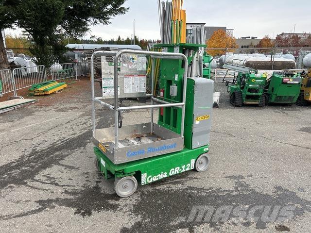 Genie GR-12 Vertikaalsed mast tõstukid