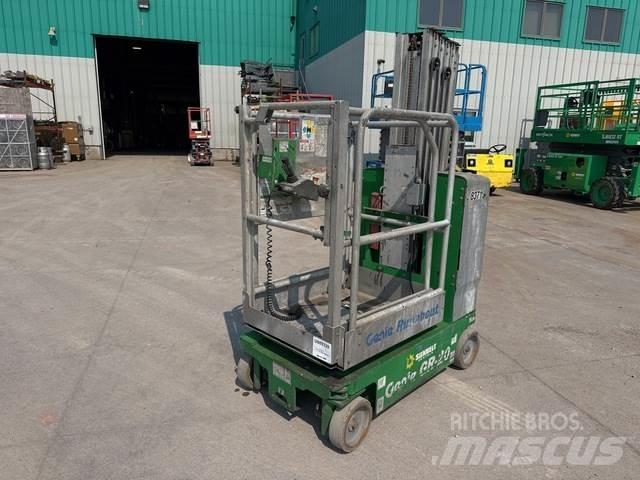 Genie GR-20 Vertikaalsed mast tõstukid