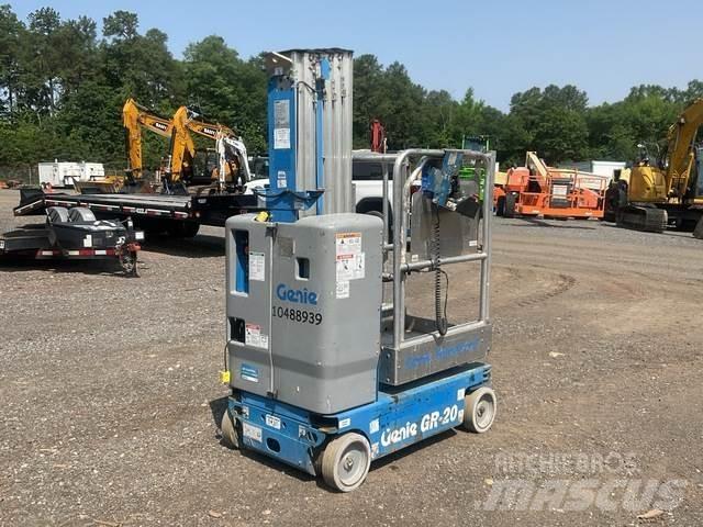 Genie GR-20 Vertikaalsed mast tõstukid