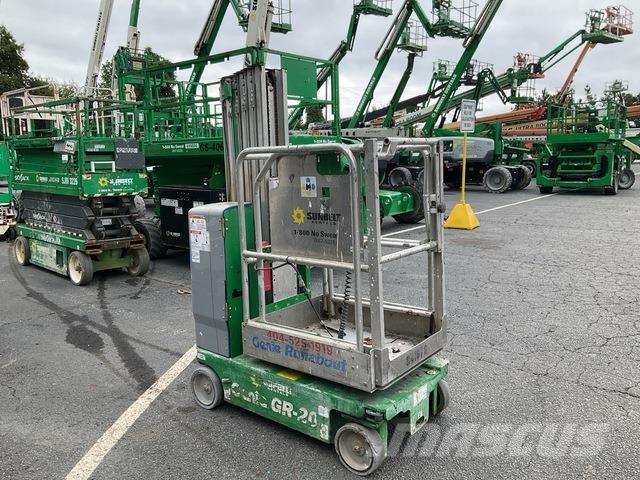Genie GR-20 Vertikaalsed mast tõstukid