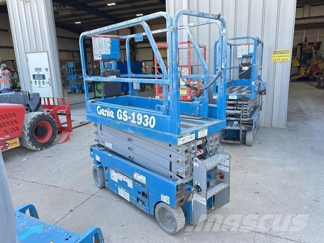 Genie GS-1930 Käärtõstukid