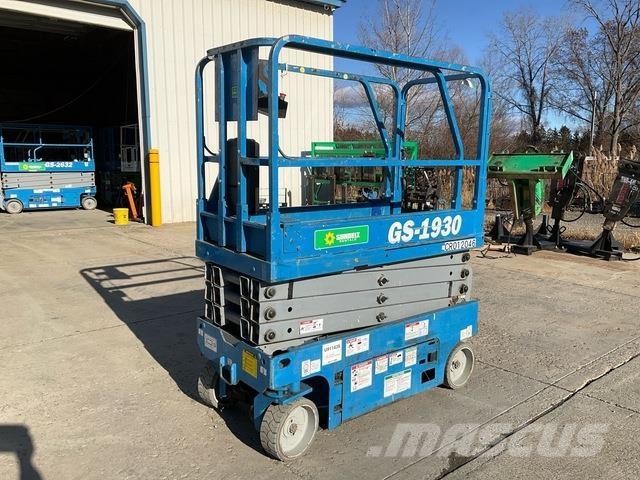 Genie GS-1930 Käärtõstukid