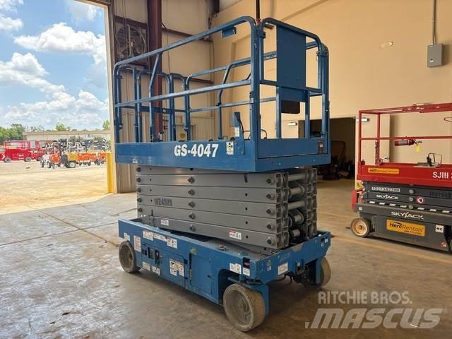 Genie GS-4047 Käärtõstukid