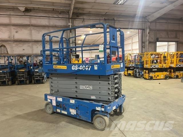 Genie GS-4047 Käärtõstukid