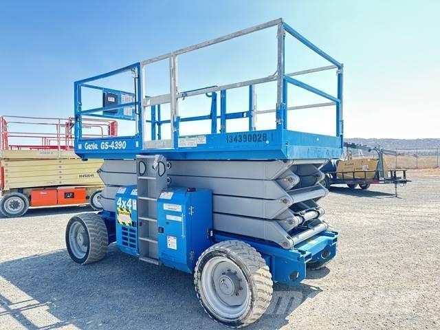 Genie GS-4390 Käärtõstukid