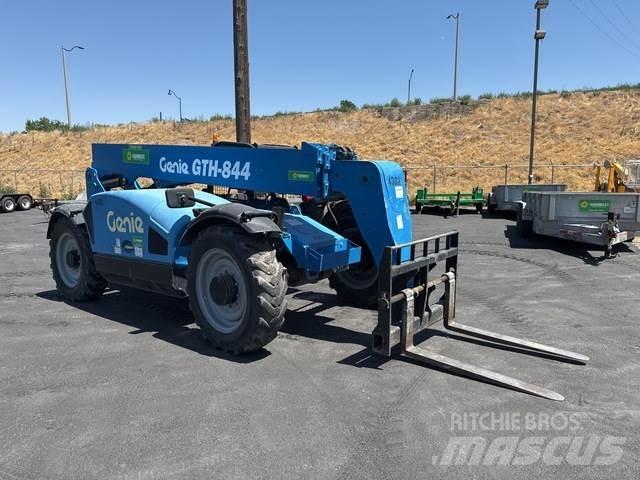 Genie GTH-844 Teleskooplaadurid