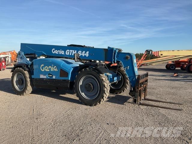 Genie GTH-844 Teleskooplaadurid